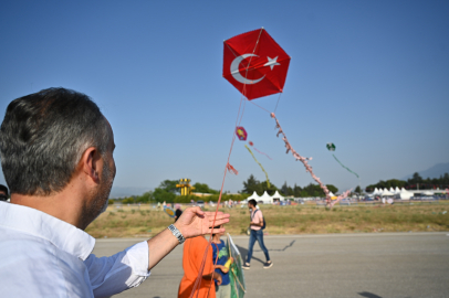 Zafer coşkusu Bursa semalarında