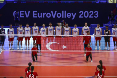 Filenin Efeleri, Romanya'ya yenildi