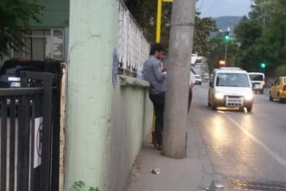 Bursa'da insanlar yürüyecek kaldırım bulamıyor