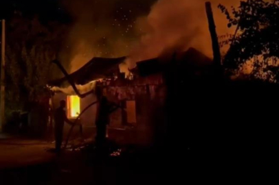 Bursa'da korkutan yangın: Ev kullanılamaz hale geldi