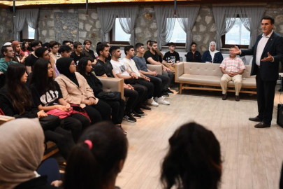 Osmangazi’nin başarılı öğrencileri motivasyon kampında