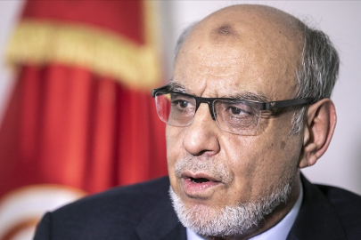 Eski başbakan gözaltına alındı