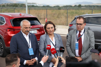 Togg Fabrikası'nda bir ilk...CHP'li vekillerden Togg'a övgü