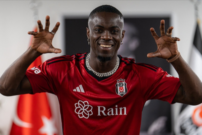 Eric Bailly, Beşiktaş formasını giydi