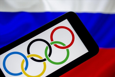 Macron: "Paris Olimpiyat Oyunları'nda Rus bayrağı olamaz"