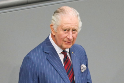 İngiltere'de halk ikiye bölündü