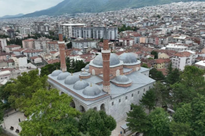 Bursa'da bu caminin içine sinek giremiyor