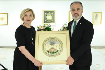 Bursa'da saraydan sanata uzanan sergi