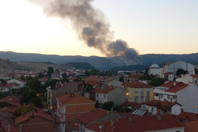 Bozüyük'te çöplük alanda yangın çıktı