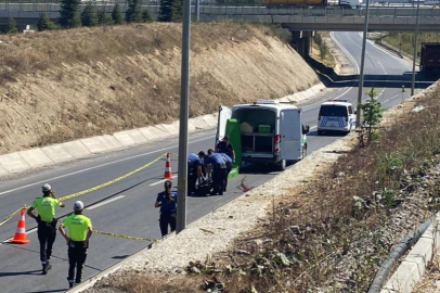 Motosiklet sürücüsünün acı sonu: Bariyerlere savruldu