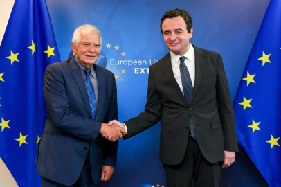 Kosova ve Sırbistan liderleri Brüksel’de bir araya geldi