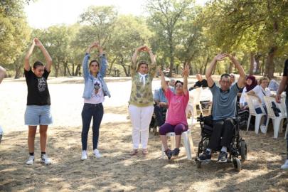 Bursa'da "Bizim Ev" katılımcıları, yaza veda etti