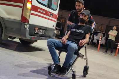 Balkonuna atılan yabancı madde elinde patladı