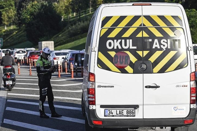 Okulların ilk haftasında 53 bin 949 servis aracı denetlendi