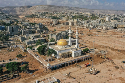 Derne'de selden etkilenen bölgenin çevresine çit çekiliyor