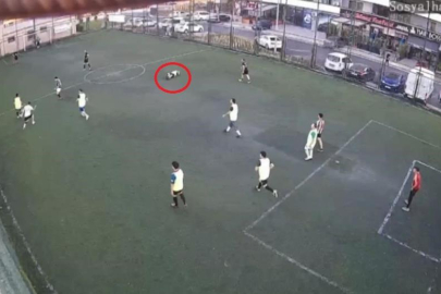 Bursa'da futbol oynarken aniden kalp krizi geçirdi