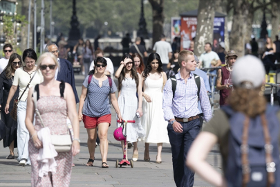 İngiltere'de sıcak havalar 4 bin 507 can aldı