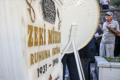 Zeki Müren vefatının 27'nci yılında mezarı başında anıldı