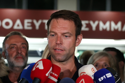 Yunanistan'da Kaselakis, görevi Çipras'tan devraldı