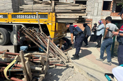 Bursa'da iş kazası: Baş üstü yere çakıldı