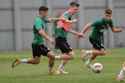 Bursaspor’da Beyoğlu Yeni Çarşı maçı hazırlıkları sürüyor