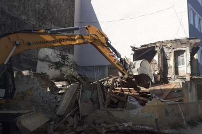 Osmangazi'de metruk binalar ortadan kalkıyor