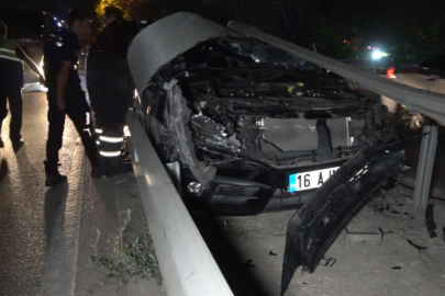 Bursa'da orta refüje daldı, aracı bırakıp kaçtı