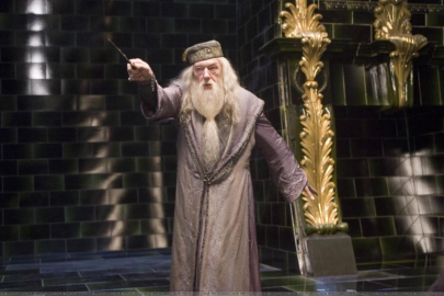 Harry Potter'ın Dumbledore'u hayatını kaybetti