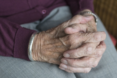 2050'de her 6 kişiden biri "yaşlı" olacak