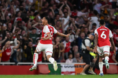 Arsenal, Manchester City'yi tek golle geçti