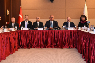 Bakan Ersoy: "Uludağ'ı eski ışıltılı günlerine geri döndüreceğiz"