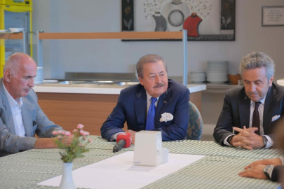 Cavit Çağlar'dan Bursaspor'a ziyaret