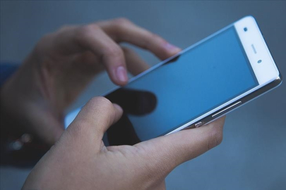 Cep telefonlarına yönelik flaş karar