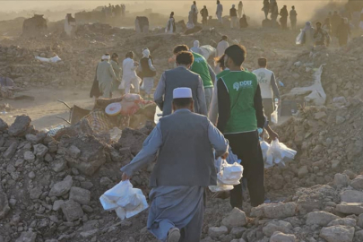 İDDEF'ten depremden etkilenen Afganistan'a yardım