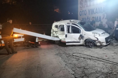 TIR düğün konvoyundaki araca çarptı: 4 ölü, 3 yaralı