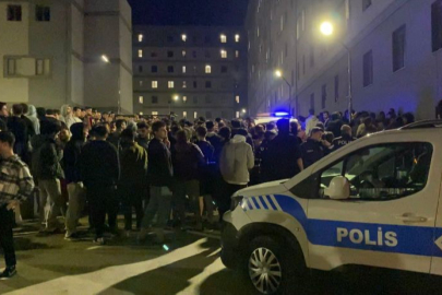 Bursa'da KYK yurdundaki öğrencilerden yemek eylemi