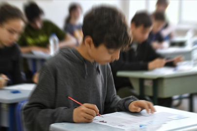 MEB duyurdu: İlk dönem birinci sınav tarihleri ertelendi
