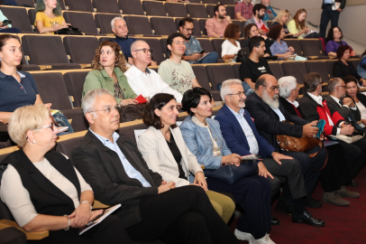 Nilüfer'de 'Cumhuriyet ve' temalı kütüphane günleri başladı