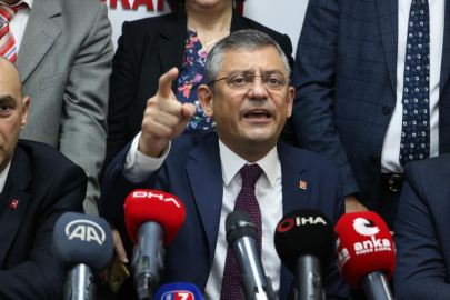 CHP'li Özel: "Bu parti böyle kötü yönetilmeye devam ederse biz daha çok ağlayacağız"