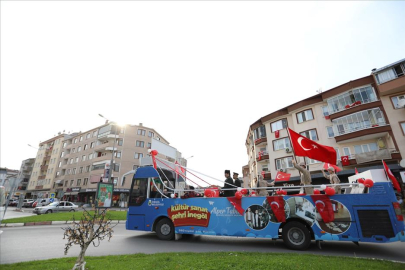 Kültür Sanat Otobüsü İnegöl'de Cumhuriyet turunda