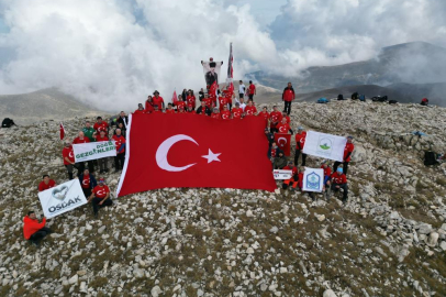 Osmangazili dağcıların ‘100. yıl’ zirve tırmanışı