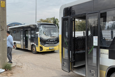 İnegöl’de kaza! Özel halk otobüsleri çarpıştı: 3 yaralı