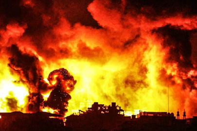 Gazze cehennemi yaşıyor: İletişim ve internet çöktü