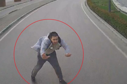 Bursa'da otobüsün çarptığı genç ölümden döndü