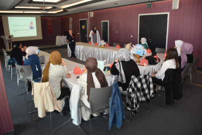 Hayat Hastanesi Gebe Okulu ile anne adaylarının yanında