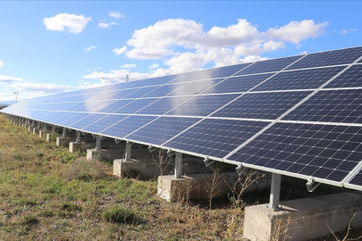 Kış kentinin "güneşi" elektrik enerjisine dönüşüyor