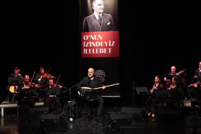 Bursa'da Atatürk sevdiği türkülerle anıldı