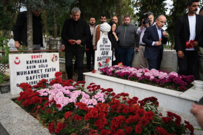 Görevi başında şehit edilen Kaymakam Safitürk, kabri başında anıldı