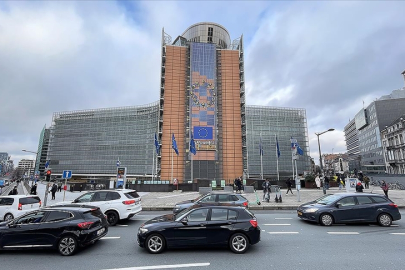 AB ekonomik büyüme tahminini düşürdü