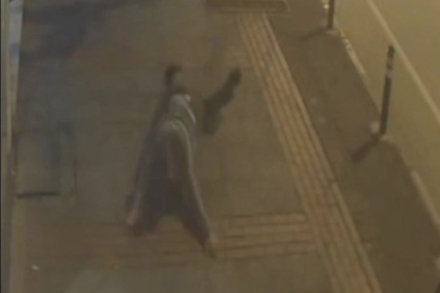 Bursa'da yolda gördükleri adamı böyle gasp ettiler